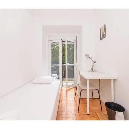 Apartment Houze_4 Flat In Near Zoo Lisbon